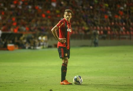 Em quatro temporadas, Renê soma 132 partidas e quatro gols em pelo Sport (Foto: Williams Aguiar)