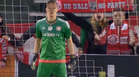 HOME - Internacional x Bayer Leverkusen - Florida Cup - Leno (Foto: Reprodução/Sportv)