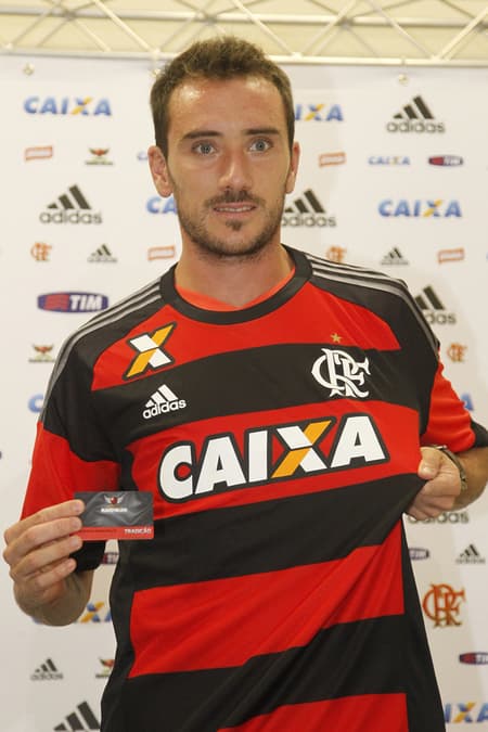 A apresentação de Mancuello em imagens
