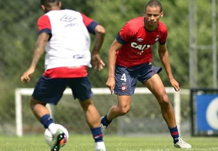 Cléberson - Atlético-PR (Foto: Divulgação / Atlético)
