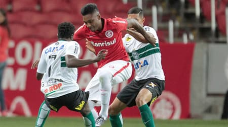HOME - Internacional x Coritiba - Primeira Liga - Vitinho (Foto: Itamar Aguiar/Freelancer/LANCE!Press)