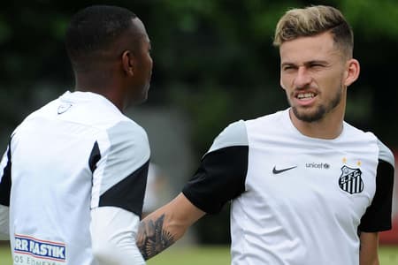 Lucas Lima e Robinho - Santos