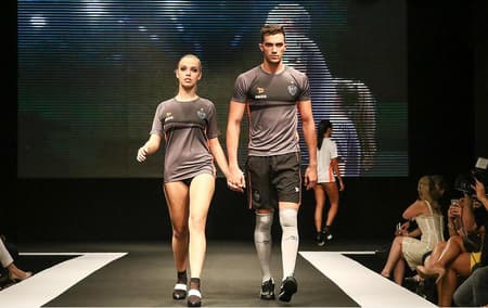 Desfile polêmico do Galo 6 (Foto: Atlético-MG)