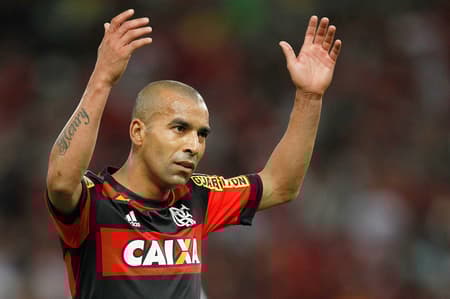 Emerson Sheik tem duas passagens pelo Flamengo, e deixa lembranças de amor e ódio aos olhos da Nação. 'Reencontro' acontecerá nesta quarta-feira, na Arena da Ilha, quando ele defenderá a Ponte Preta, no primeiro jogo após deixar o Fla