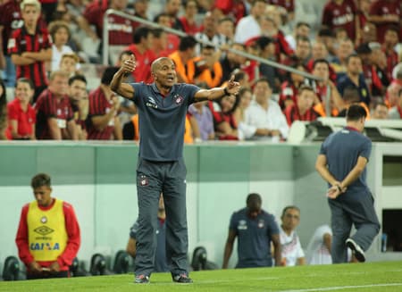 Técnico Cristóvão Borges foi o principal alvo da torcida