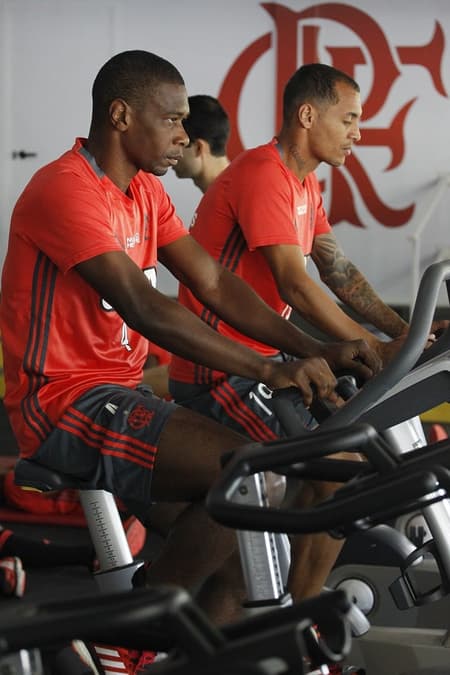 Juan em treino físico do Flamengo (Gilvan de Souza/Flamengo)