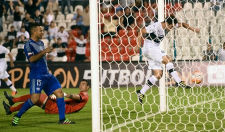 Libertadores - Olimpia x Emelec (foto:Norberto Duarte/AFP)