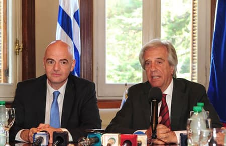 Tabaré Vázquez e Gianni Infantino (Foto: Divulgação / Fifa)
