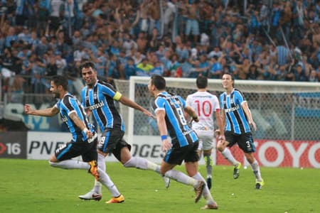Grêmio 4 x LDU (2 de março de 2016)
