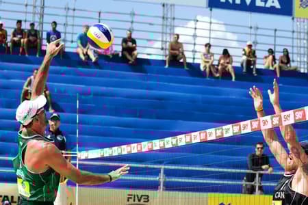 Cinco times brasileiros largam invictos no torneio masculino em Fortaleza