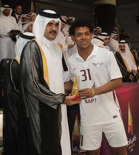 Romarinho é campeão no Qatar (divulgação)