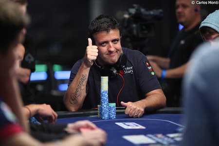 André Akkari vai representar o poker no revezamento oficial da Tocha Olímpica do Rio-16