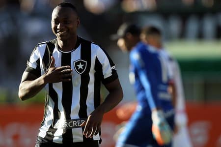 Botafogo x Santa Cruz