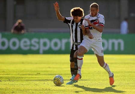 Botafogo x Santa Cruz