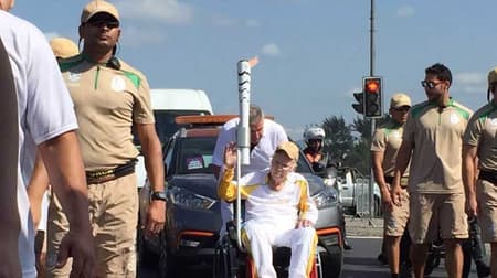 Zagallo Conduz a Tocha Olímpica