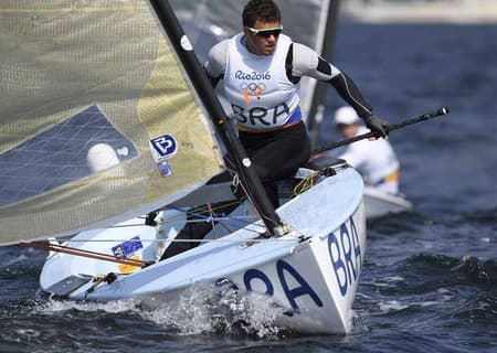 Jorge Zarif - Vela