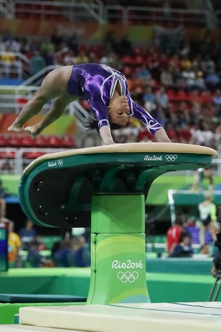 Jade Barbosa e Rebeca Andrade disputam o individual geral nos Jogos do Rio 2016