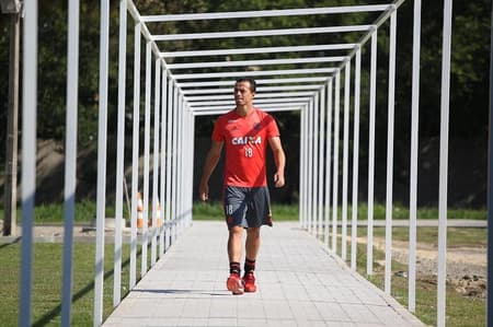 Damião tem longo caminho a percorrer no Flamengo