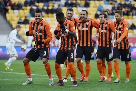 Dentinho, atacante do Shakhtar Donetsk (Foto: Divulgação)