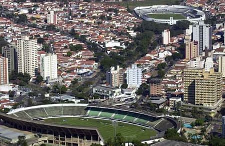 Brinco de Ouro (abaixo) e Moises Lucarelli em Campinas
