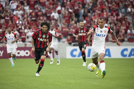 Alan Patrick disputou 76 jogos pelo Fla e marcou 15 gols