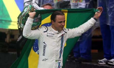 Felipe Massa teve despedida comovente da F1, mas voltou atrás e correrá pela Williams em 2017