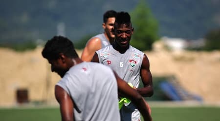 Léo, lateral-esquerdo, está de volta ao Fluminense