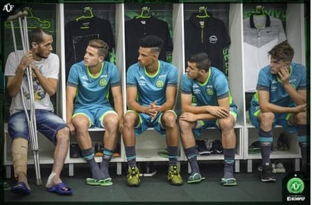 apresentação Chapecoense (Foto: Reprodução / Twitter)