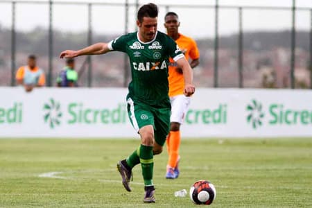 Nova Iguaçu 2x0 Chapecoense