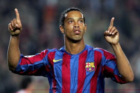 Ronaldinho estava 90% fechado com o Vasco, mas foi para o Fluminense