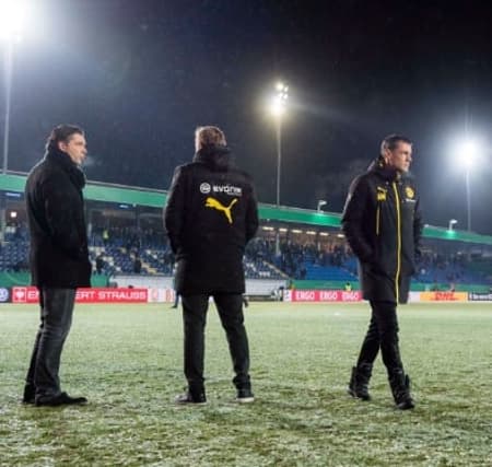 Jogo entre Borussia Dortmund e Lotte, da terceira divisão alemã, é adiado (Foto: Reprodução / Twitter)