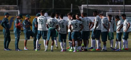 Eduardo Baptista quer dar rodagem ao elenco