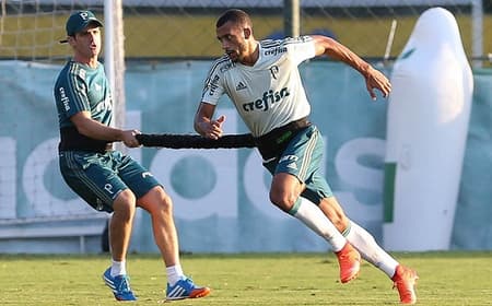 Vitor Hugo na Academia