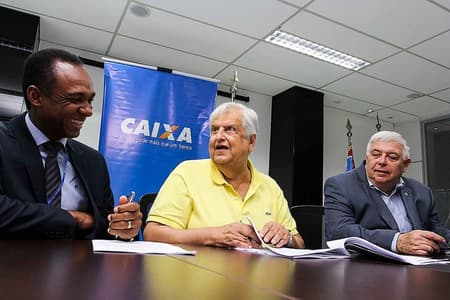 Presidente do Santos quer mais patrocínios
