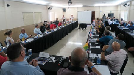 Assembleia definiu a entrada de representantes dos clubes