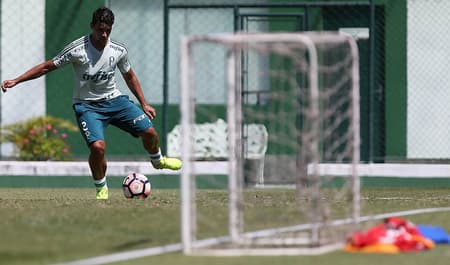 Jean durante treino do Palmeiras - Foto: Cesar Greco/Palmeiras