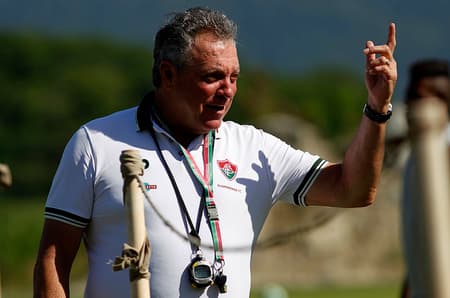 Confira imagens do treino desta sexta-feira no CT Pedro Antonio