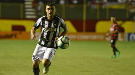 No primeiro turno, Vitória e Botafogo empataram: 2 a 2