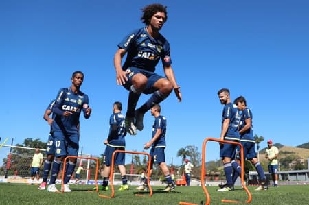 Arão em treino do Flamengo nesta terça