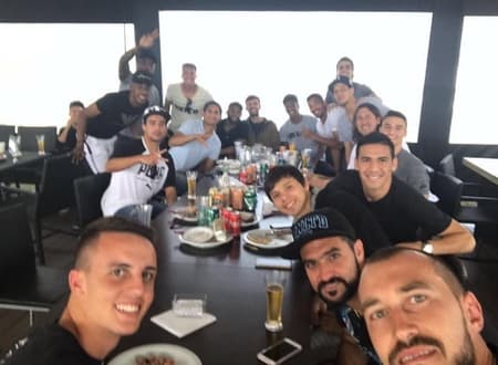 Churrasco no CT do Corinthians