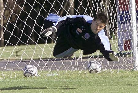O paraguaio Ricardo Javier Tavarelli foi goleiro do Grêmio em 2004 e ficou marcado pela queda no Campeonato Brasileiro