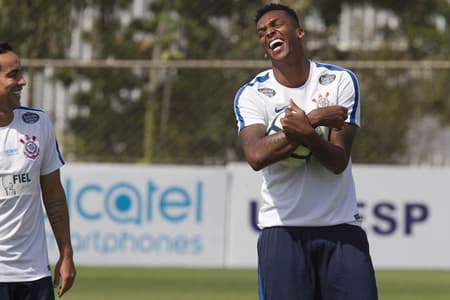 Imagens do treino deste sábado no CT