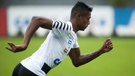 Bruno Henrique jogou um clássico contra o Palmeiras