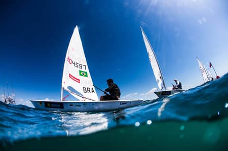 Nova geração do Brasil ganha vez no Mundial da classe Laser