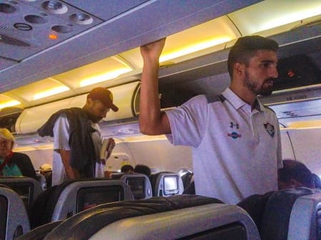O Fluminense desembarcou na tarde desta terça em Quito, Equador. Confira os relacionados de Abel Braga na lista a seguir
