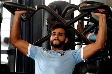 Em grande fase, Henrique Dourado não viajou para ser preservado. Não sente dores nem lesões. Foco é no Fla-Flu de quinta-feira