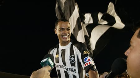 Com o artilheiro Dodô atravessando grande fase, o Botafogo venceu o Campeonato Carioca de 2006 atropelando o Madureira na final