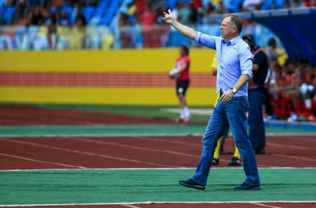 Mano Menezes