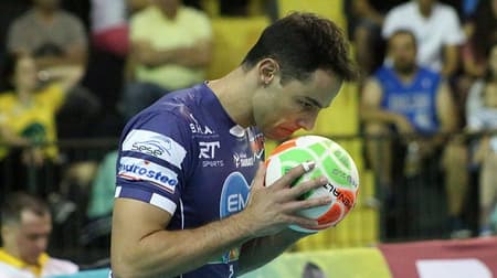 Capitão do Taubaté prega união do time após lesão de Lucarelli