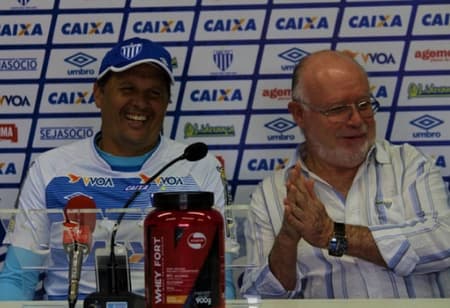 Battistotti planeja conversa com Claudinei Oliveira para definir futuro do técnico no Leão